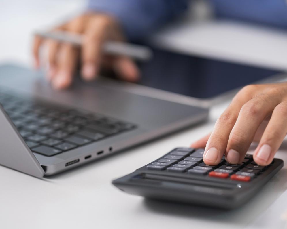 Chytré daně online: Stále máte čas a jak ušetřit do budoucna